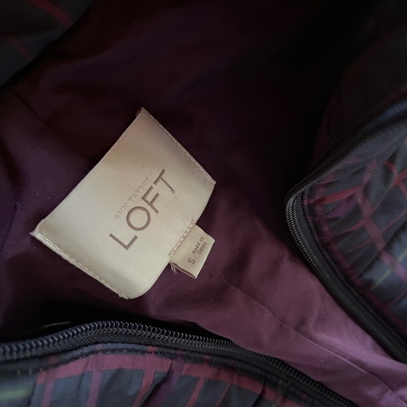 Ann Taylor Loft Puffy Vest - Picture 2 of 5